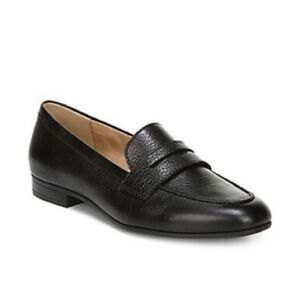 Naturalizer Juliette Black Pebbled Leather Loafers | 10